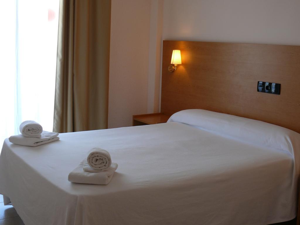 Bay Hotel Roses Room photo